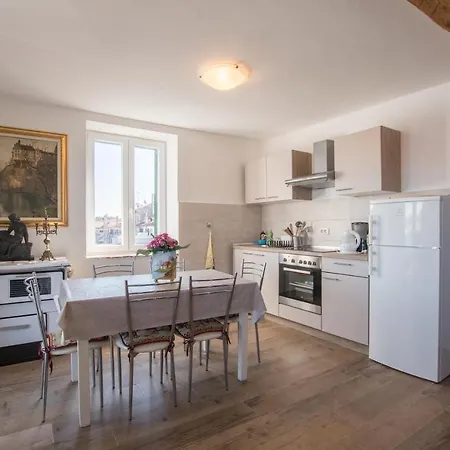 Apartman Historic Old Town With The View In Town Porec