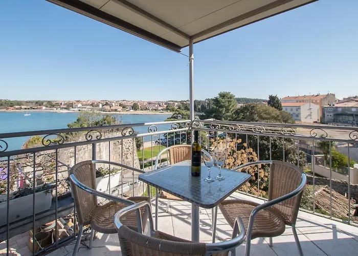 Historic Old Town With The View In Town Daire *