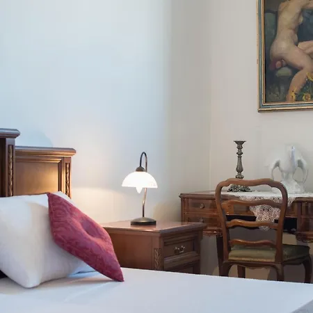 Historic Old Town With The View In Town Apartment